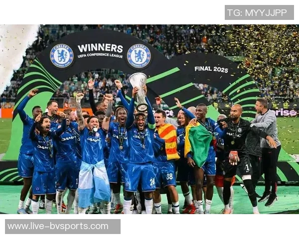 姆希塔良回忆夺冠时刻与穆帅热情拥抱罗马基地满是欧协联奖杯荣耀