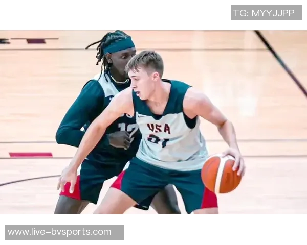 弗拉格在比赛中表现出色成为历史第二年轻的15分5板5助球员仅次于詹姆斯 弗拉格在比赛中表现出色成为历史第二年轻的15分5板5助球员仅次于詹姆斯