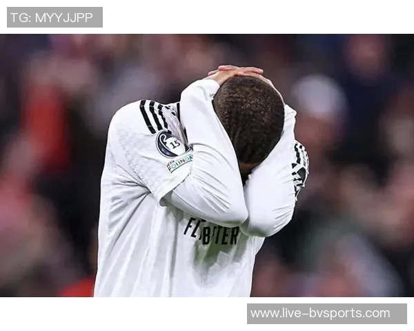 早报:利物浦强势反弹连胜皇马遭遇两连败挑战艰难 早报:利物浦强势反弹连胜皇马遭遇两连败挑战艰难