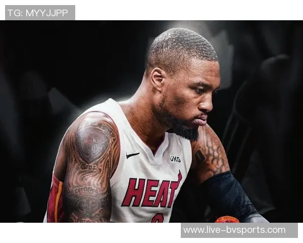 利拉德回忆绝杀雷霆前夜与Haynes看球时的豪言壮语