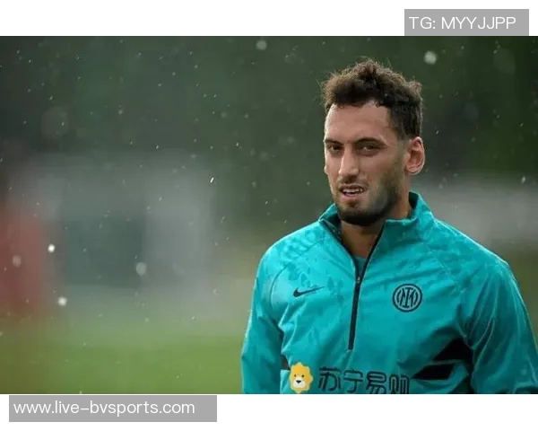 加拉塔萨雷内部人士澄清与恰尔汗奥卢无任何接触记录