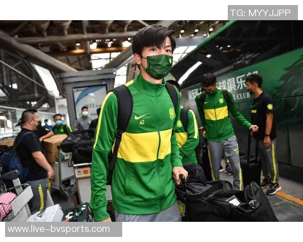 国安全员集结备战新鹏城对决韩佳奇与斯帕吉奇缺席 国安全员集结备战新鹏城对决韩佳奇与斯帕吉奇缺席