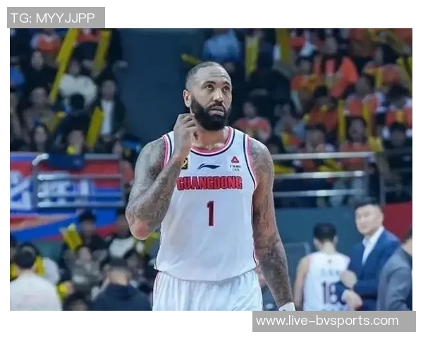 前辽宁三冠外援弗格正式加盟上海队开启新篇章