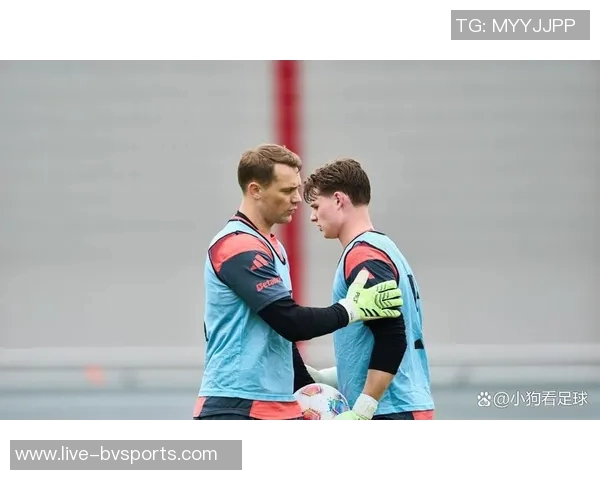 弗罗因德谈巴黎枪手对决的独特意义及诺伊尔续约的从容态度 弗罗因德谈巴黎枪手对决的独特意义及诺伊尔续约的从容态度