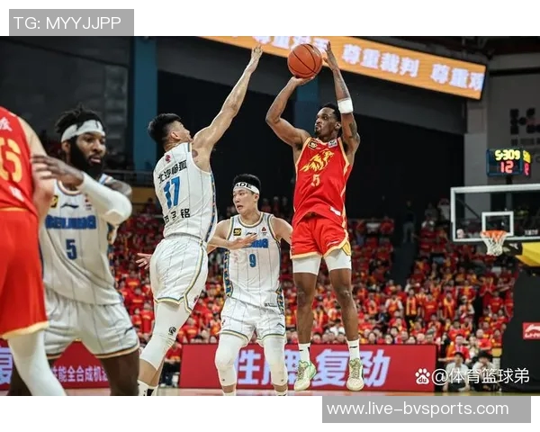 北控凭团队协作战胜辽宁迫切需要寻找新外援替换西伯恩